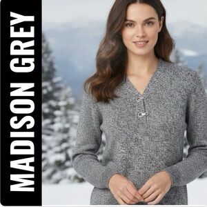 Madison Grey Black & White Sweater with Toggle Closure Detail Size Large Ribbed